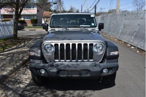 2021 Jeep Gladiator Sport