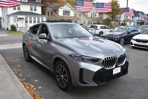 2025 BMW X6 xDrive40i