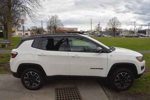 2024 Jeep Compass Trailhawk