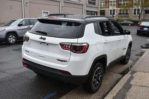2024 Jeep Compass Trailhawk
