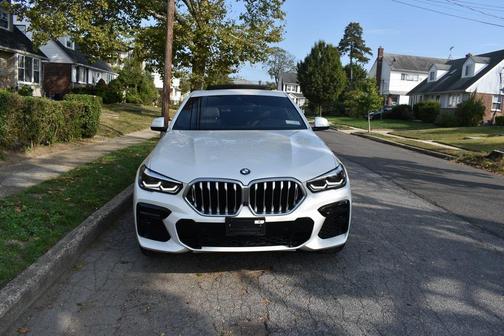 2023 BMW X6 xDrive40i
