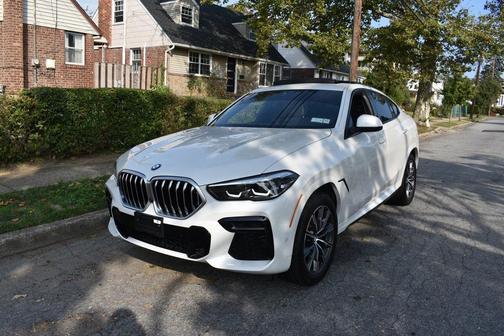 2023 BMW X6 xDrive40i