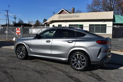 Skyscraper Gray Metallic 2025 BMW X6 xDrive40i