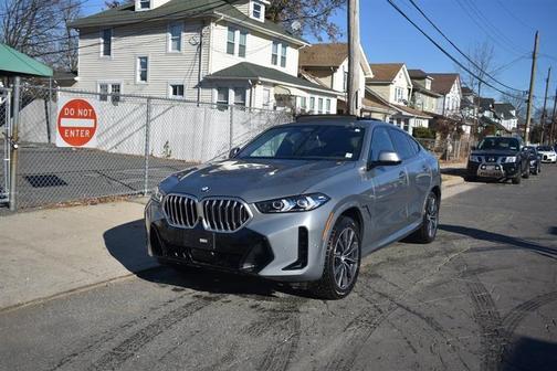 Skyscraper Gray Metallic 2025 BMW X6 xDrive40i