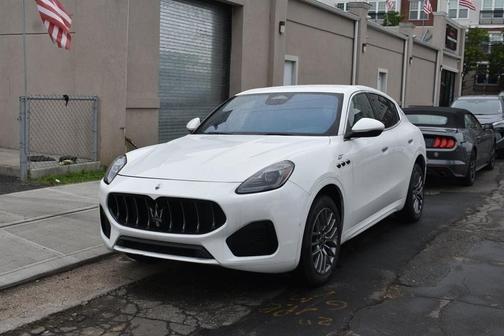 Bianco 2024 Maserati Grecale GT