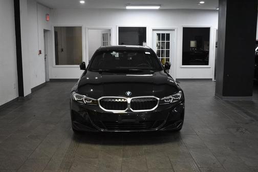 Black Sapphire Metallic 2024 BMW 330 330i