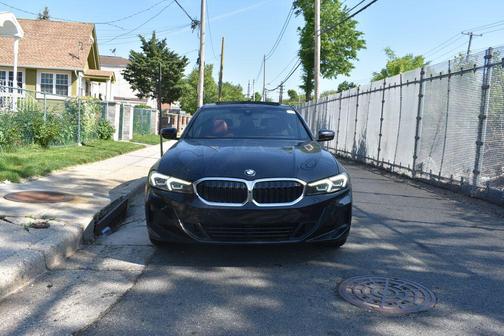 Black Sapphire Metallic 2024 BMW 330 330i