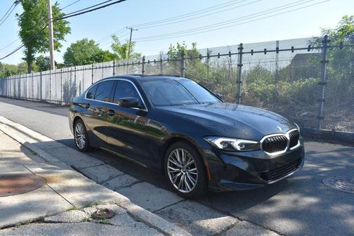 Black Sapphire Metallic 2024 BMW 330 330i