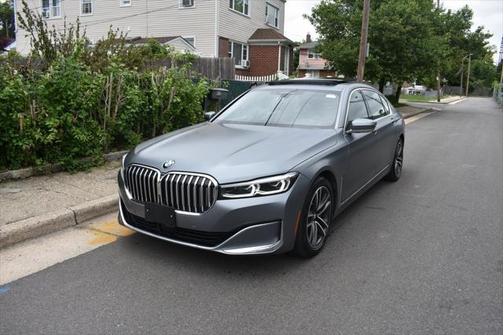 2022 BMW 750 i xDrive