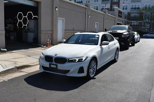 Mineral White Metallic 2024 BMW 330 330i