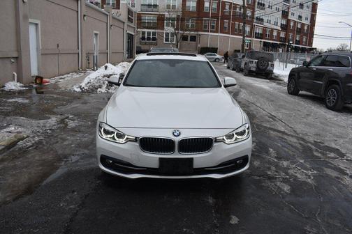 2018 BMW 330e iPerformance