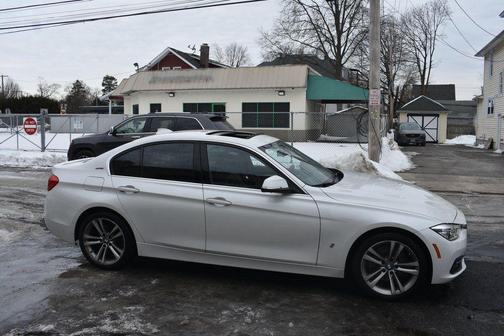 2018 BMW 330e iPerformance