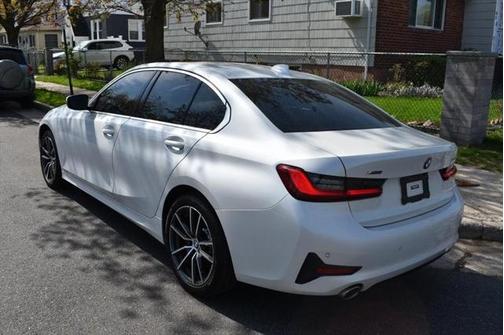 2022 BMW 330 330i