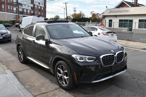 2024 BMW X4 xDrive30i