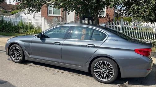 2023 BMW 530e Base