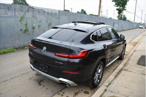 2024 BMW X4 xDrive30i
