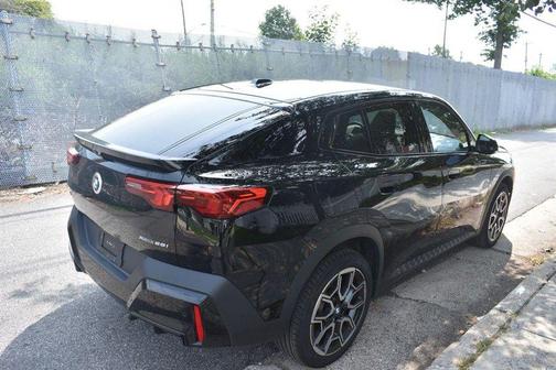 Jet Black 2026 BMW X2 xDrive28i