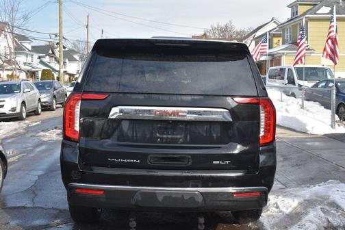 2024 GMC Yukon XL SLT