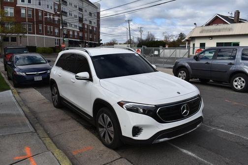 2023 Mercedes-Benz EQB 300 4MATIC