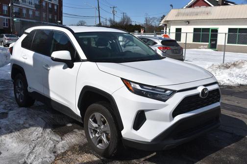 2025 Toyota RAV4 Hybrid XLE