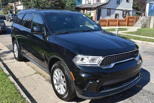 DB Black Crystal Clearcoat 2026 Dodge Durango GT RWD