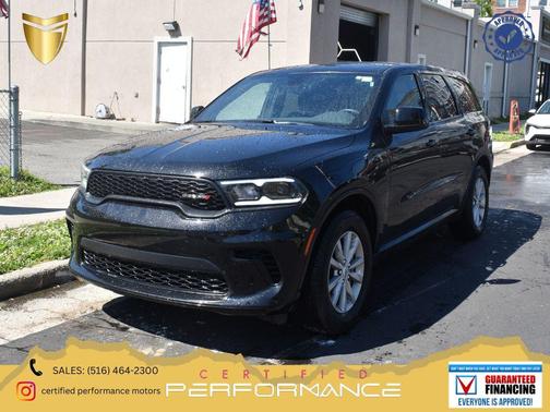 DB Black Crystal Clearcoat 2026 Dodge Durango GT RWD
