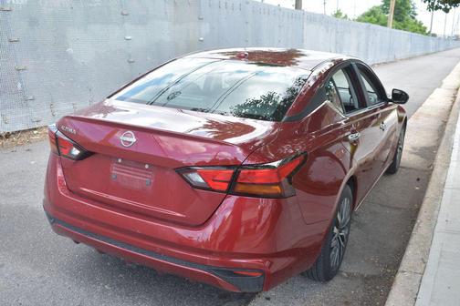 Scarlet Ember 2025 Nissan Altima 2.5 SV