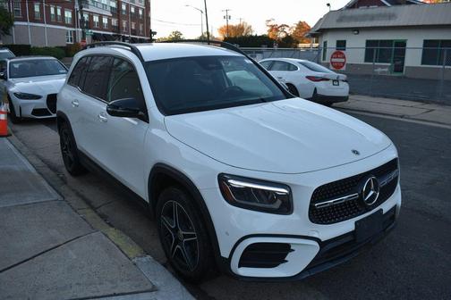 2025 Mercedes-Benz GLB 250 4MATIC