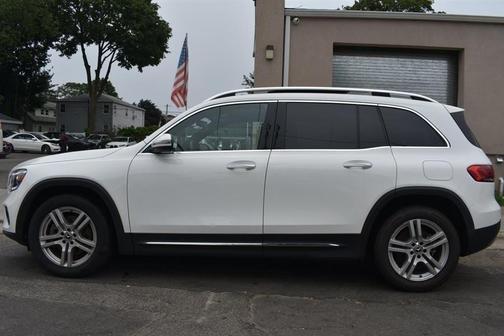 2025 Mercedes-Benz GLB 250 4MATIC