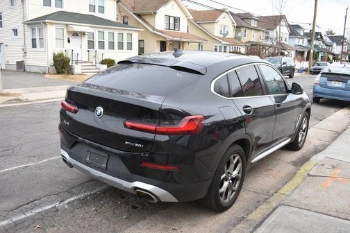 2024 BMW X4 xDrive30i