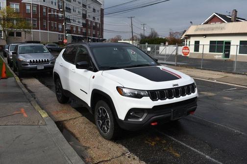 2024 Jeep Compass Trailhawk