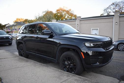 2024 Jeep Grand Cherokee Altitude