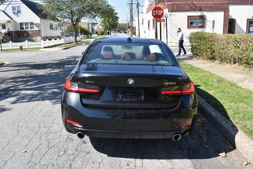 2024 BMW 330 i xDrive