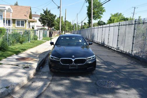 Black Sapphire Metallic 2021 BMW 530 xDrive