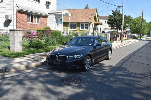 Black Sapphire Metallic 2021 BMW 530 xDrive