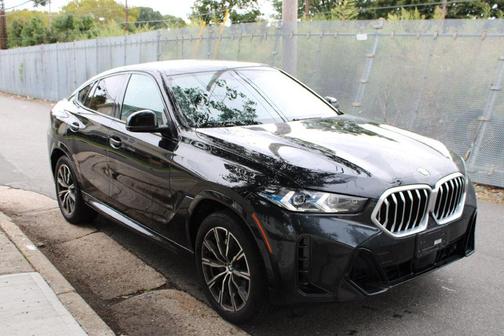 Black Sapphire Metallic 2025 BMW X6 xDrive40i
