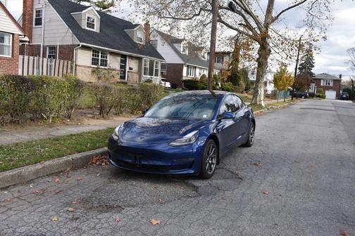 2022 Tesla Model 3 Long Range