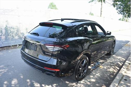 2021 Maserati Levante Base