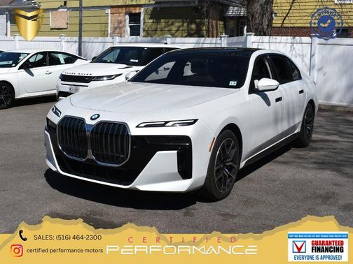 Mineral White Metallic 2025 BMW 760 xDrive