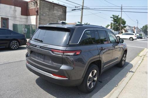 2023 Jeep Grand Cherokee 4xe Base