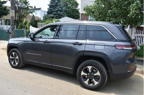 2023 Jeep Grand Cherokee 4xe Base