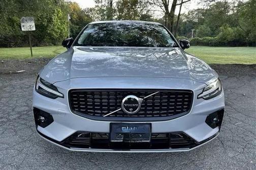 2025 Volvo S60 B5 Core