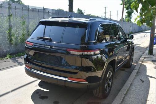 2023 Jeep Grand Cherokee 4xe Base