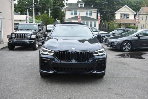 2023 BMW X6 M50i