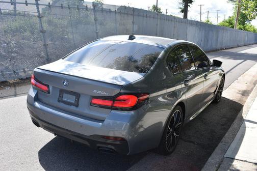Skyscraper Gray Metallic 2023 BMW 530e Base