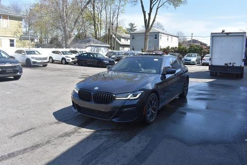 Skyscraper Gray Metallic 2023 BMW 530e Base