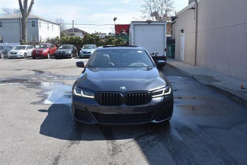 Skyscraper Gray Metallic 2023 BMW 530e Base