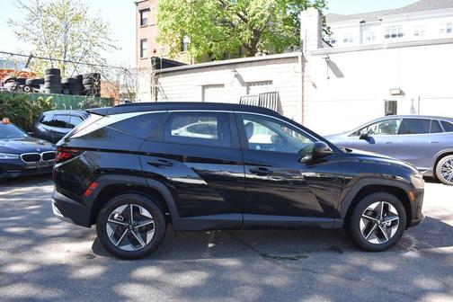 Phantom Black 2025 Hyundai TUCSON SEL