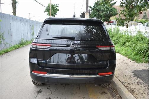 2023 Jeep Grand Cherokee 4xe Base
