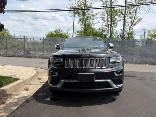 Brilliant Black Crystal Pearlcoat 2015 Jeep Grand Cherokee Summit